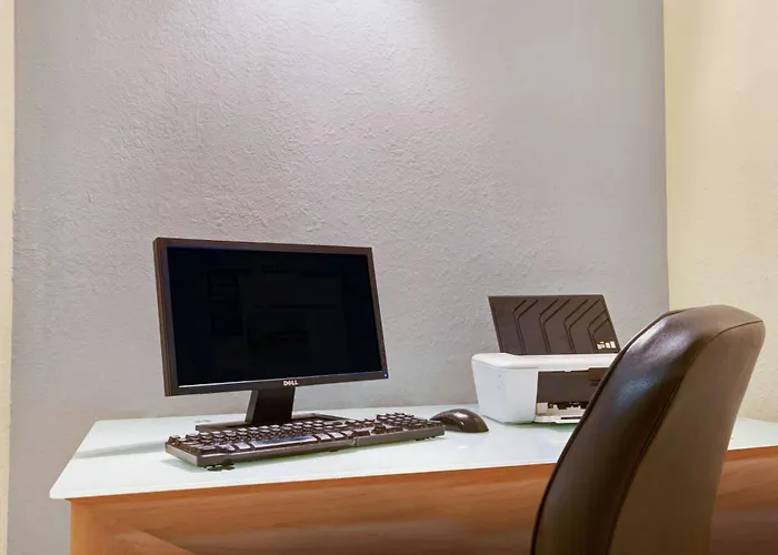 Days Inn & Suites By Wyndham Albuquerque West
