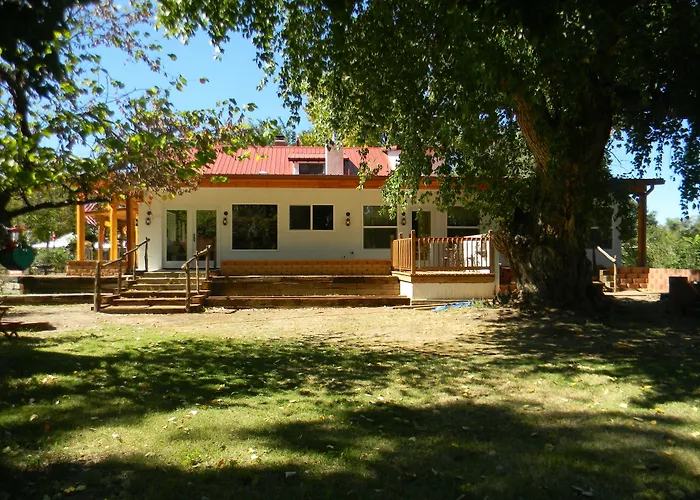 Red Horse Bed And Breakfast