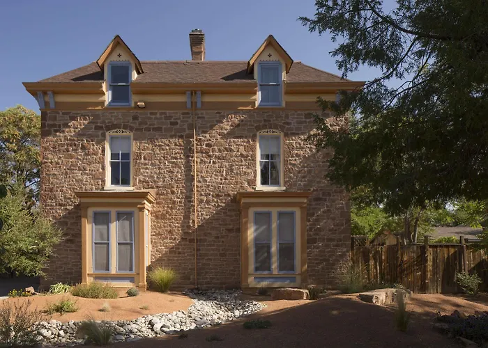 Bella Roma Bed And Breakfast